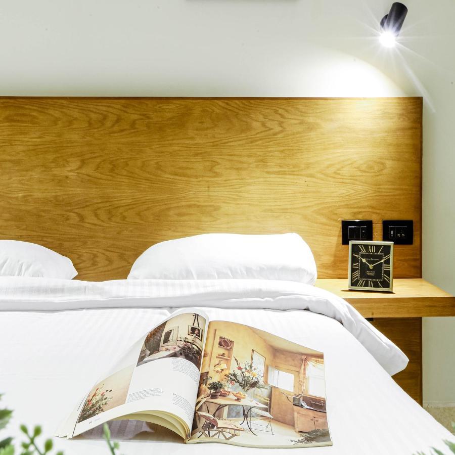 Aparthotel Newcity & 3*