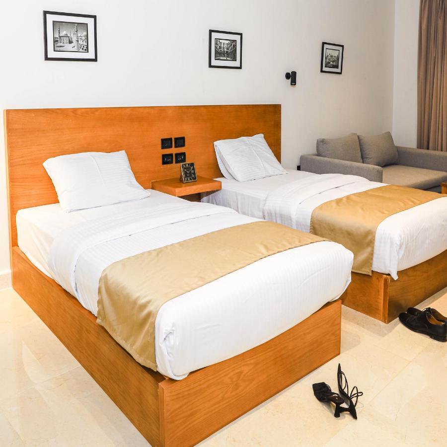Aparthotel Newcity & Cairo