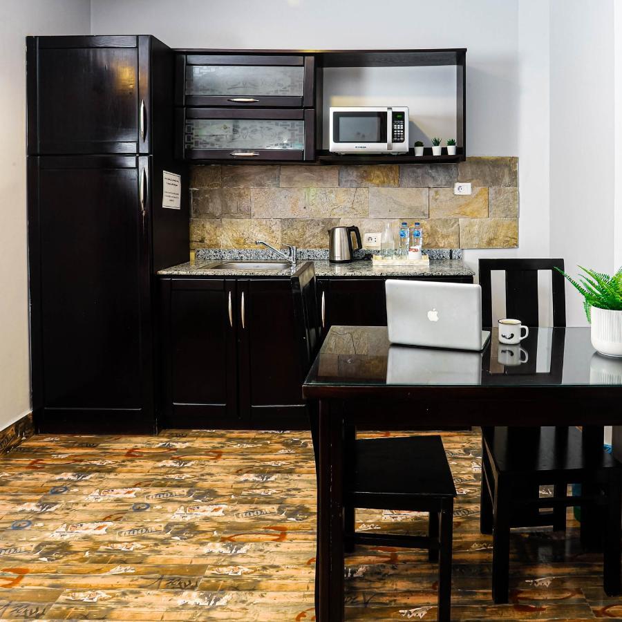 Aparthotel Newcity &