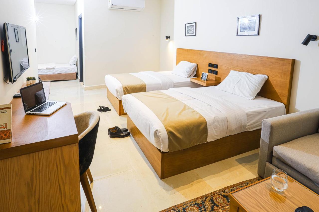 Newcity & Aparthotel 3*