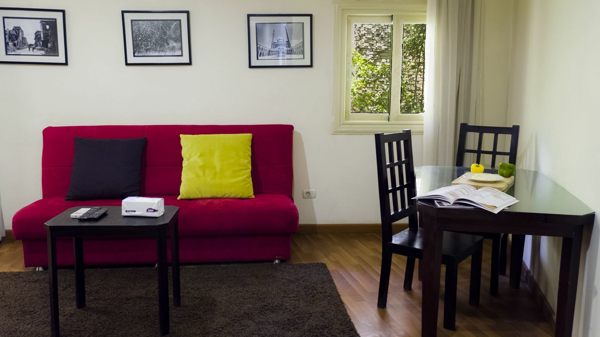 Aparthotel Newcity &