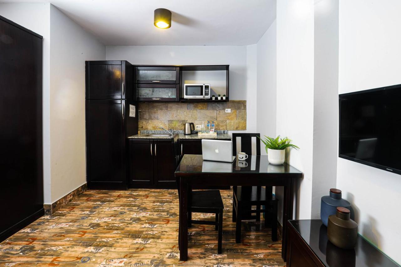 Aparthotel Newcity &